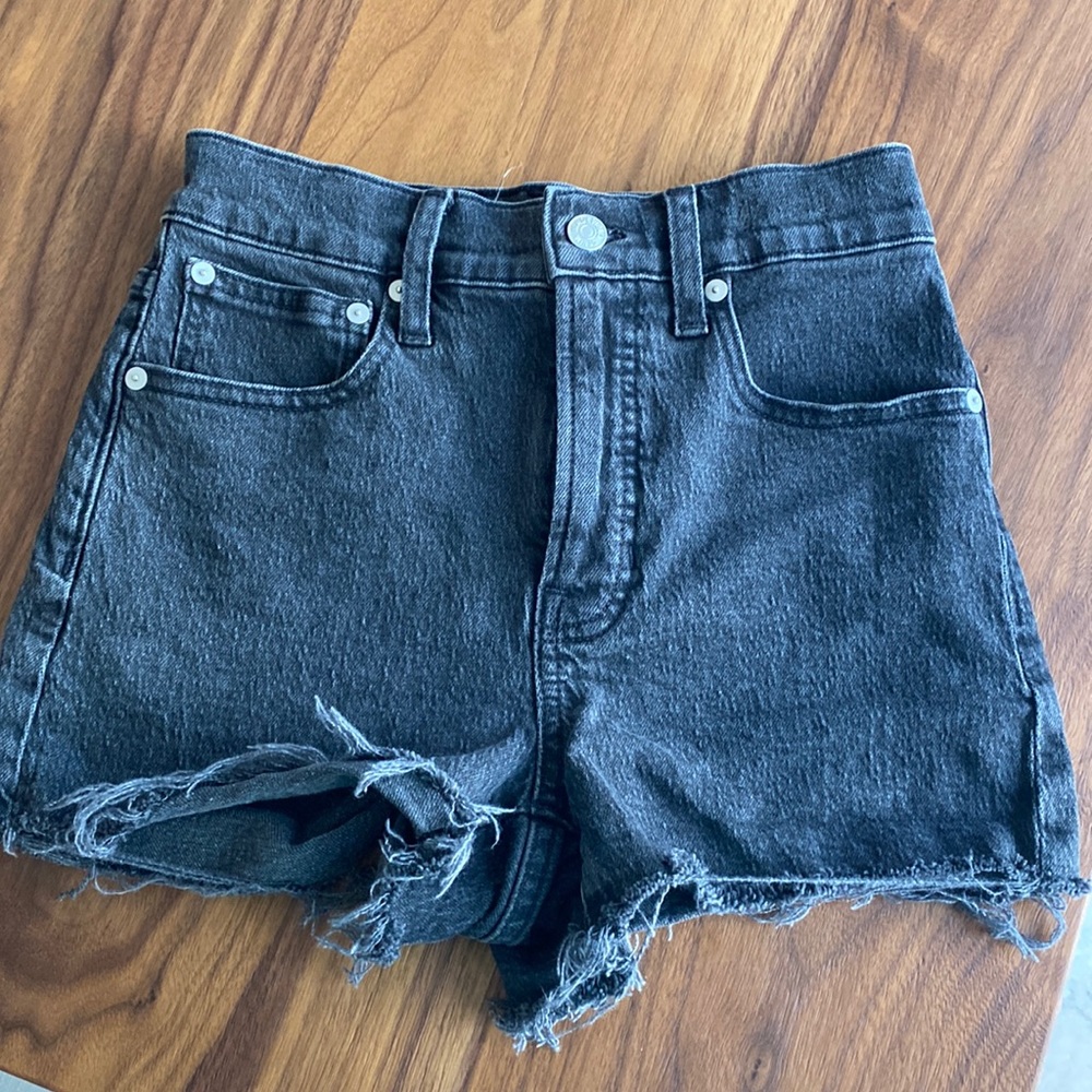 Size 24 Madewell black denim shorts